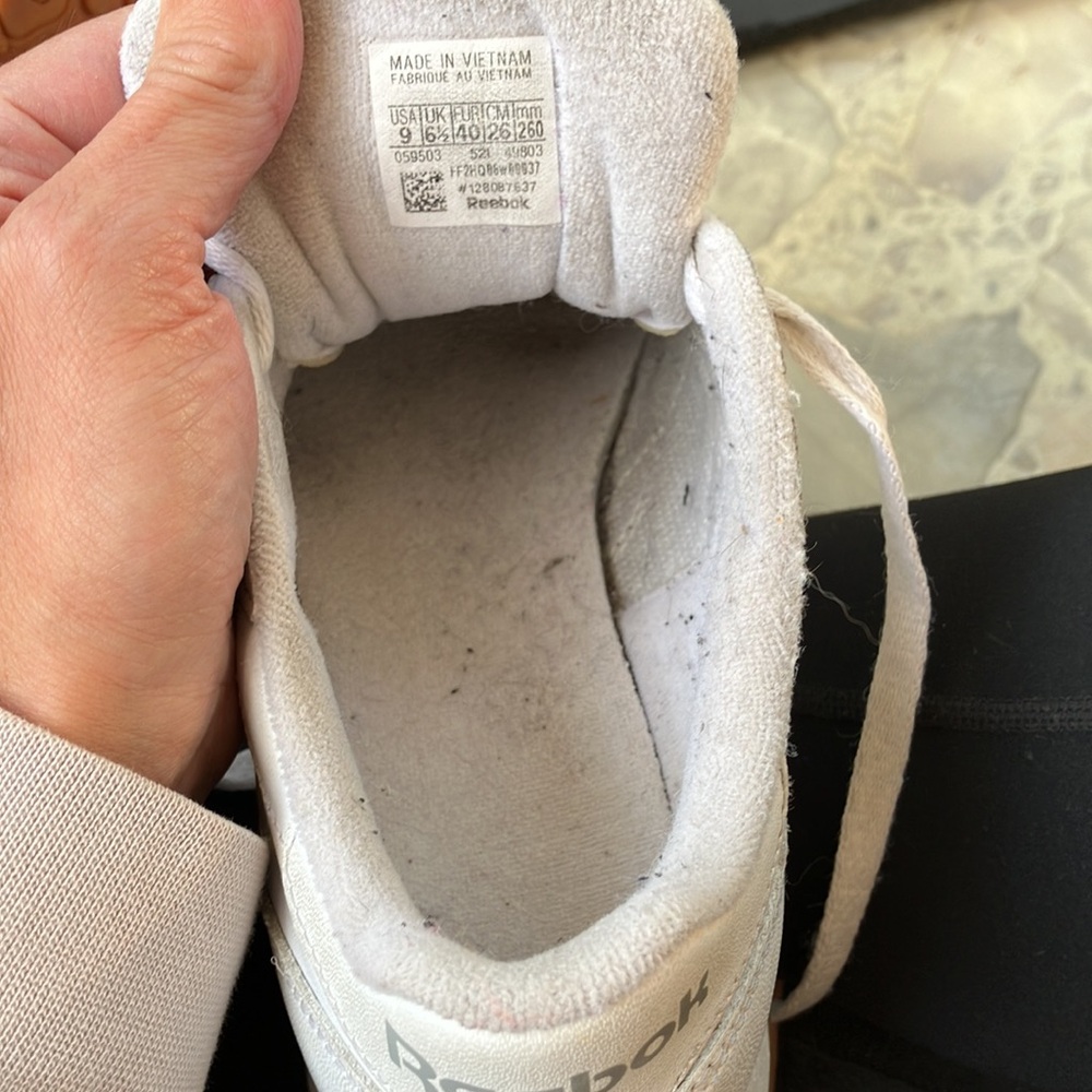 Classic leather Reebok size 9 - Picture 3 of 10